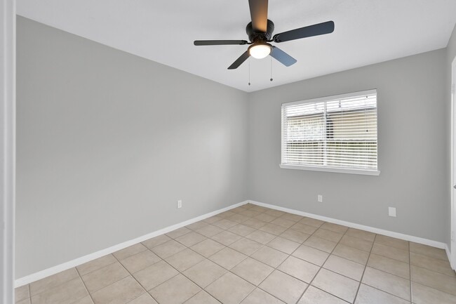 Building Photo - 28903 Atherstone St