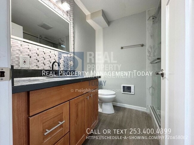 Building Photo - 1111 SW 148th St