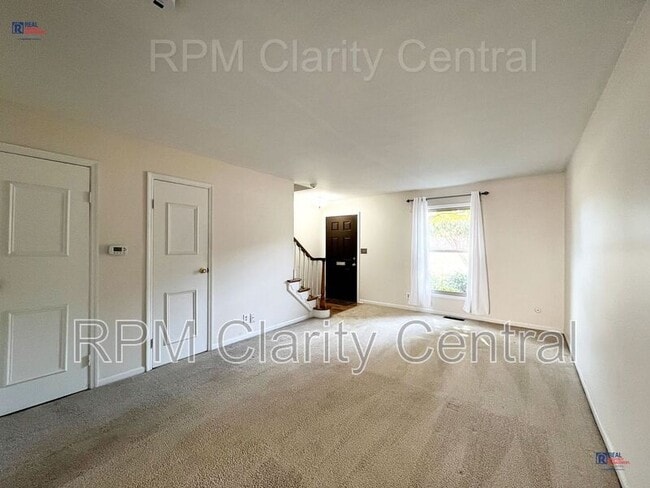 Building Photo - 996 Chatham Ln