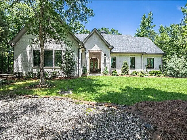 Primary Photo - 323 Lee Rd 88