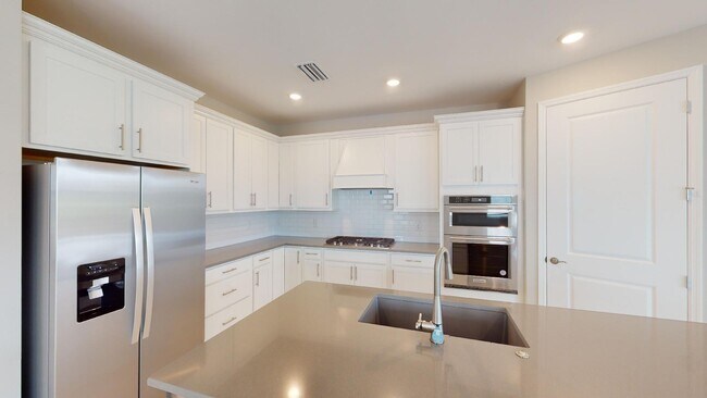 Building Photo - 25569 Emerald Bnd Cir