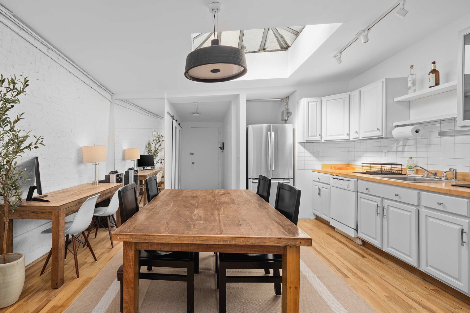Building Photo - 354 Bowery