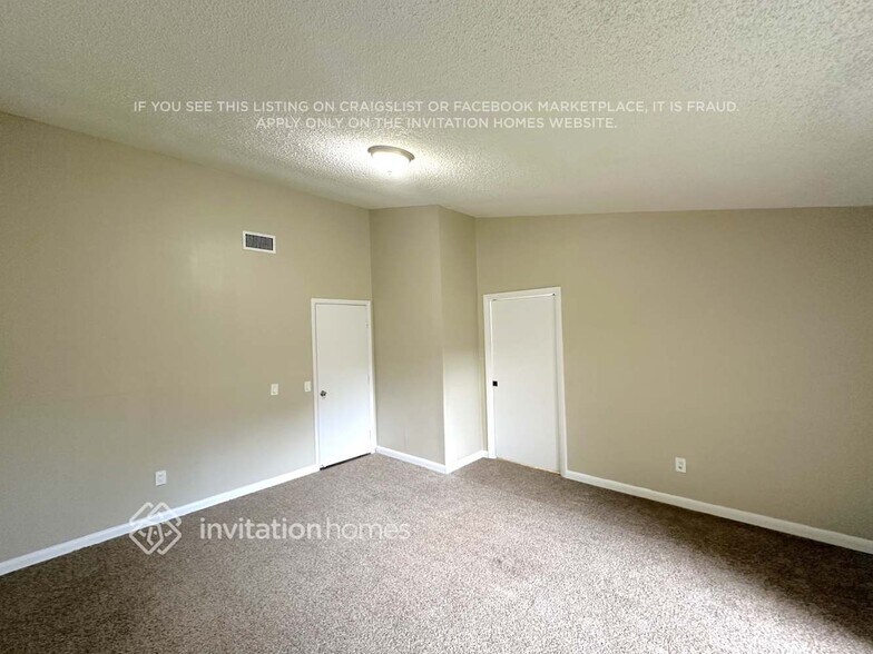 Building Photo - 15542 SW 48th St