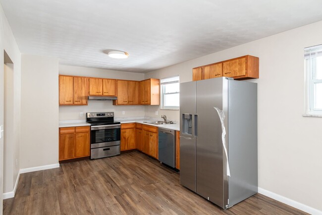 Building Photo - Adorable 2-bedroom 2-bathroom home