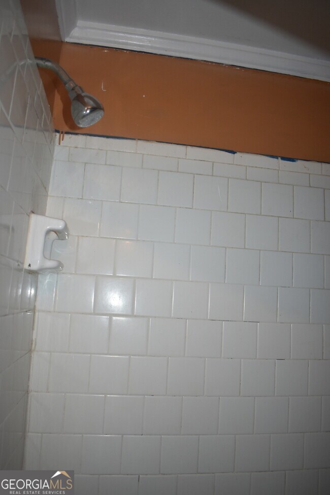 Building Photo - 1387 Dewey St