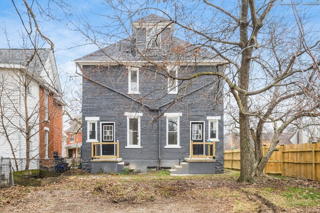 Building Photo - 163 Martin Ave