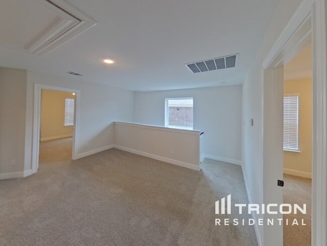 Building Photo - 1106 Bullock Dr