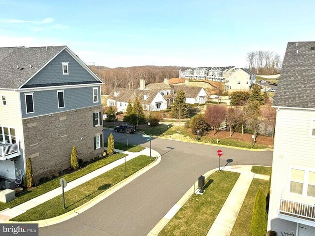 Building Photo - 17351 Redshank Rd