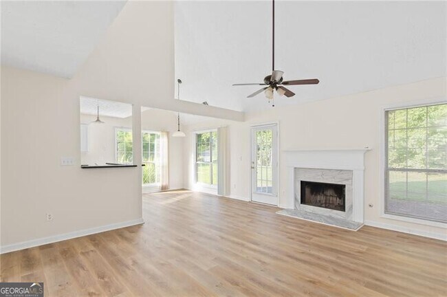 Building Photo - 1090 Norwalk Trce