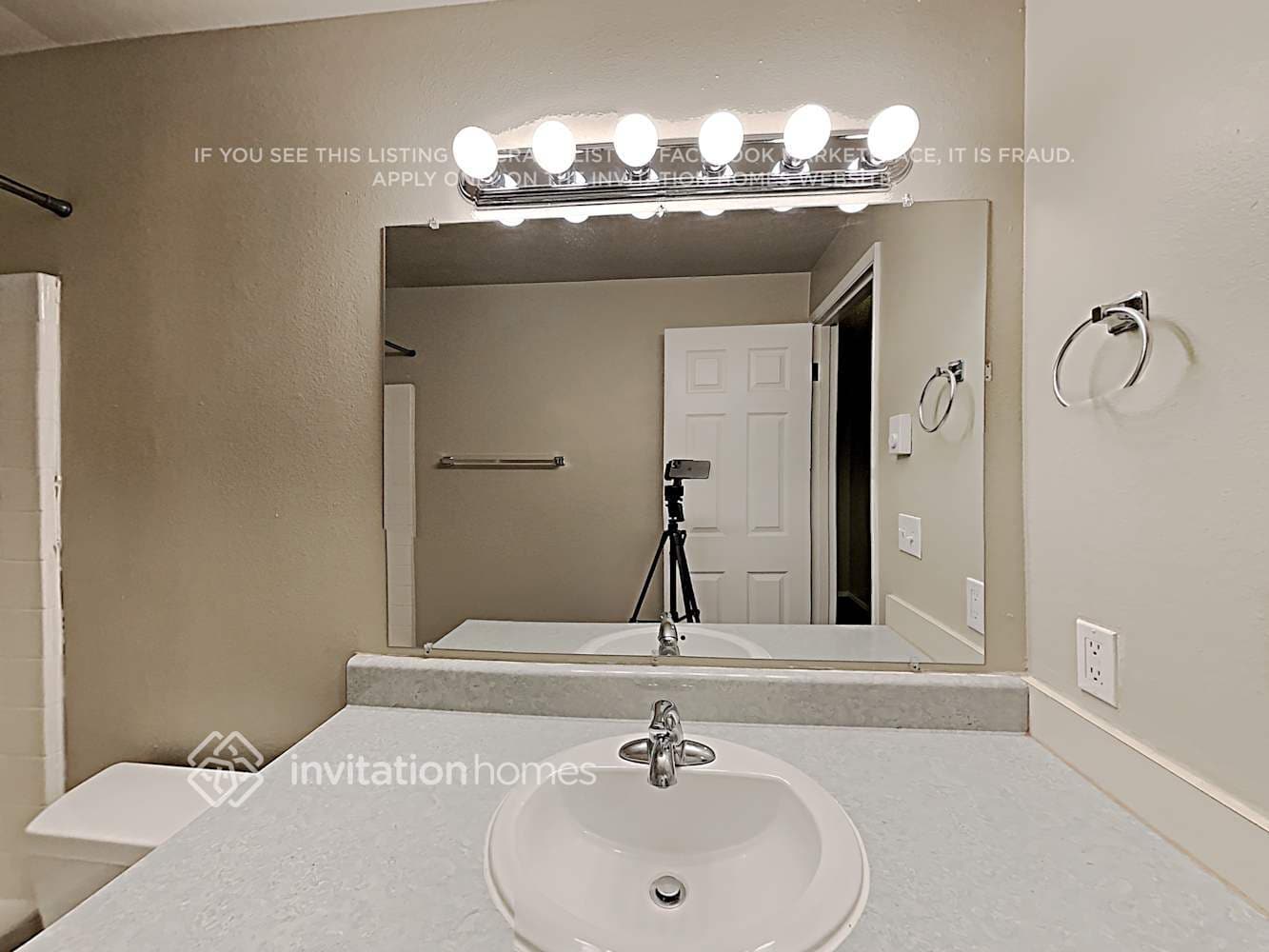 Building Photo - 5149 Bristonwood Dr W