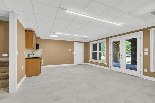 Building Photo - 3924 Butler Springs Way