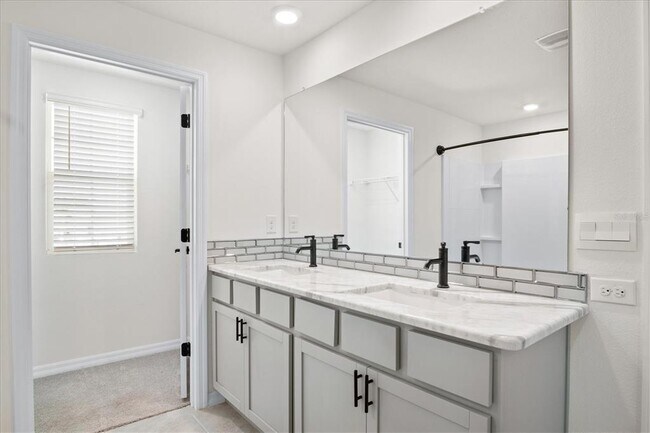 Building Photo - 8455 Clearway Dr