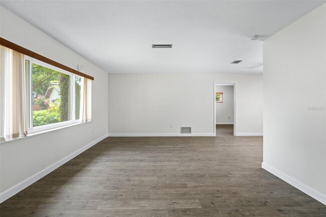Building Photo - 3305 Arnel Ct