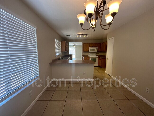 Building Photo - 14904 N 130th Ln