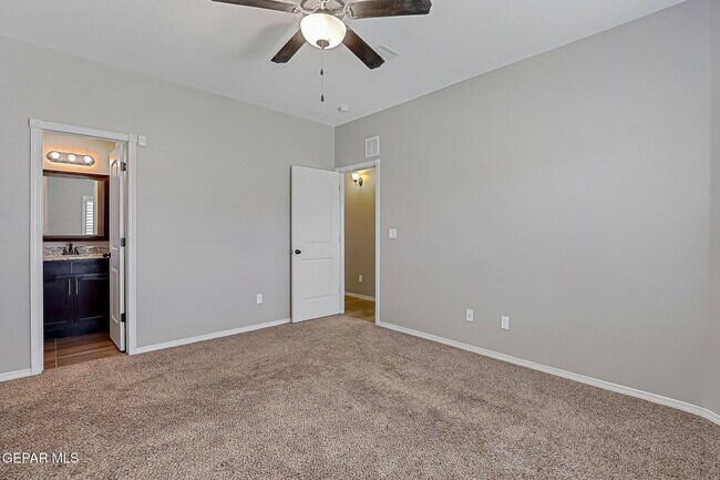 Building Photo - 14952 Brandon Wolfram Ct