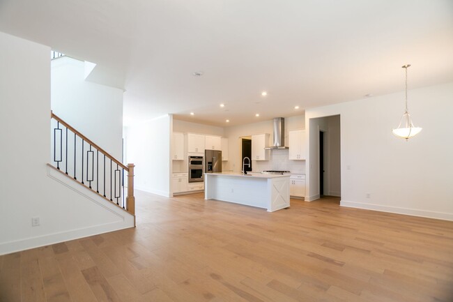Building Photo - Stunning home in The Parks at Meadowview!