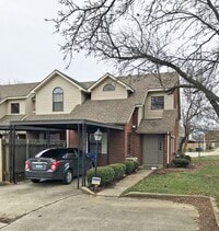 Building Photo - BEAUTIFUL FULLY RENOVATED Townhouse, 2 BR, 2 Bath, Carport & Deck; Pets Ok!