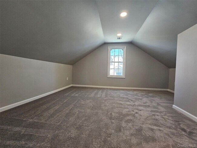 Building Photo - 139 W Main St