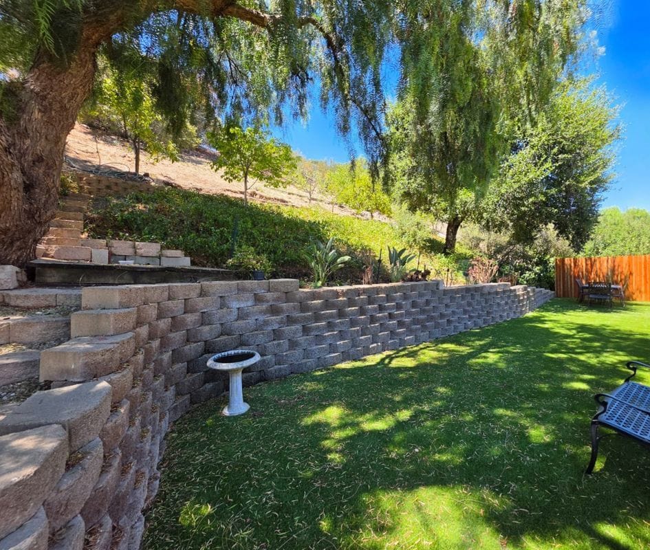 Building Photo - 4957 Vejar Dr