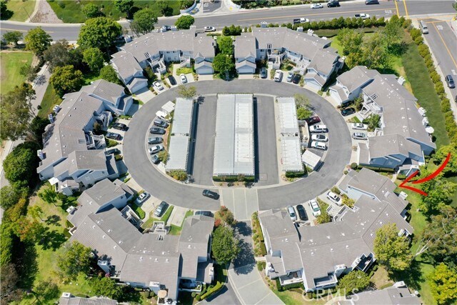 Building Photo - 19 Dover Pl