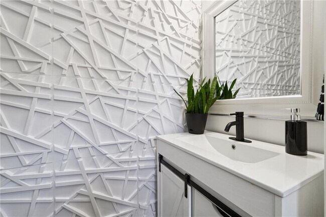 Building Photo - 162 Auburn Run Ln