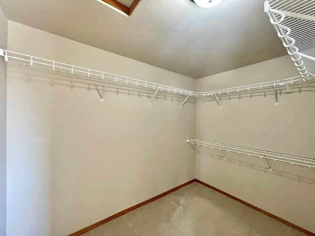 Building Photo - Great Home For Rent