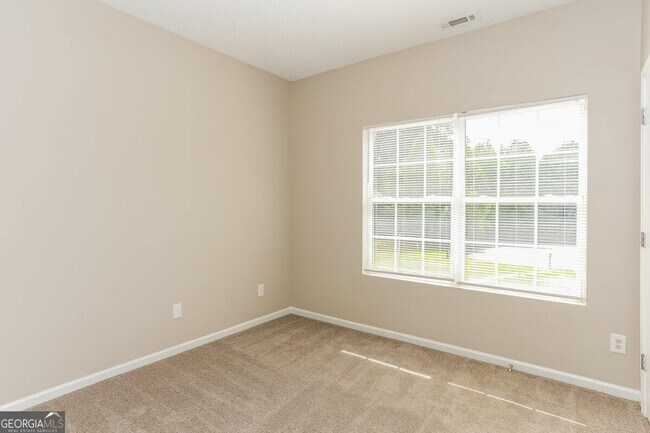 Building Photo - 154 Mineral Springs Ln
