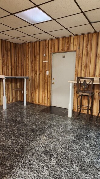 Building Photo - 1815 N 6th Ave