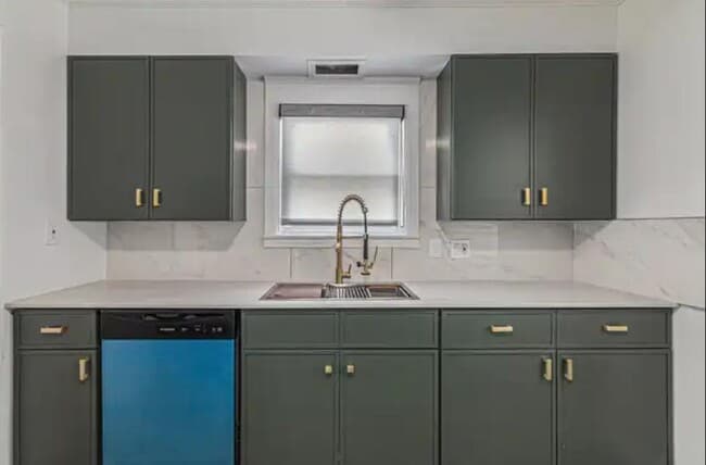 Building Photo - 12731 Washburn St