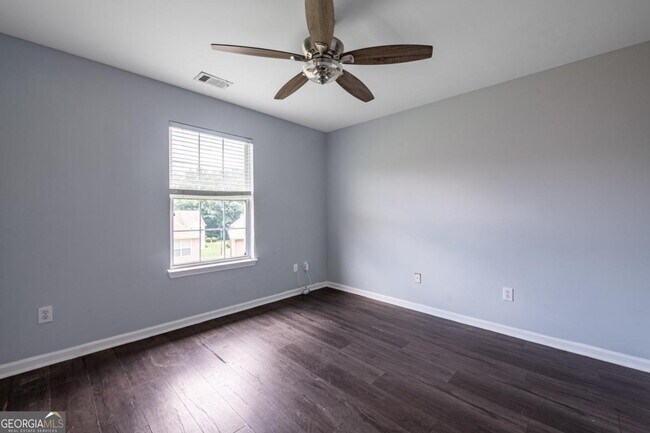 Building Photo - 7702 Parkside Dr