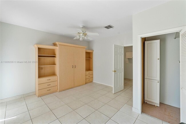 Building Photo - 23257 Boca Club Colony Cir
