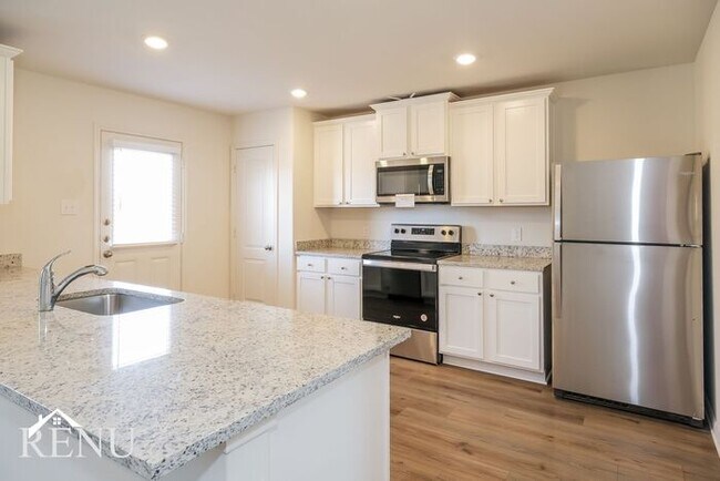 Building Photo - Coming Soon!