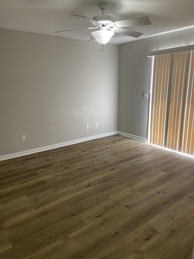 Building Photo - 59 Concord Rd