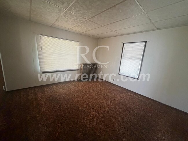Building Photo - 411 Anderson-