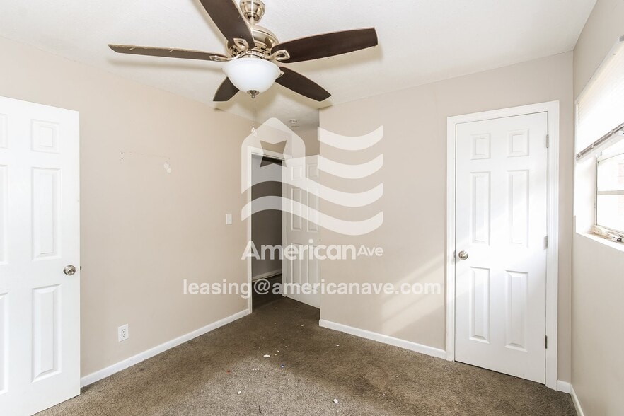 Building Photo - 2965 Celeste Dr