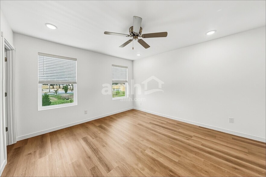 Building Photo - 8027 Verona Lp SW