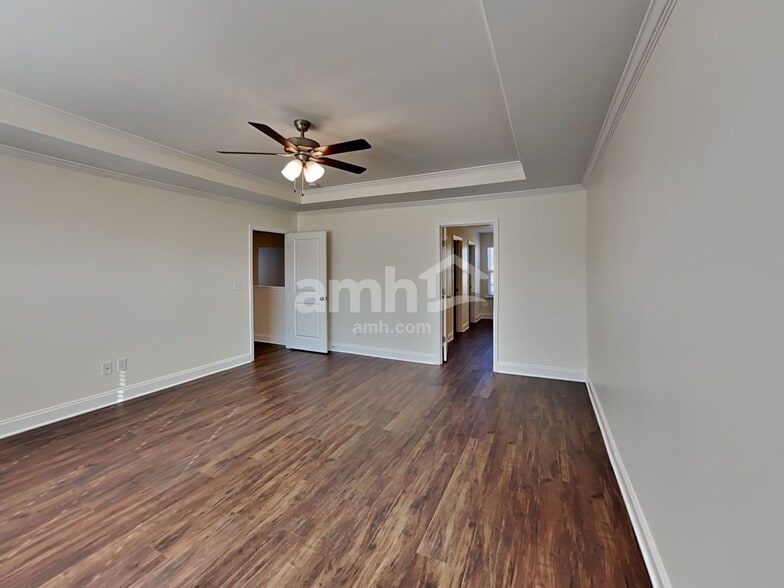 Building Photo - 5305 Virtue Ave