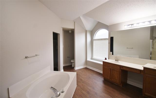 Building Photo - 613 Norwood Dr