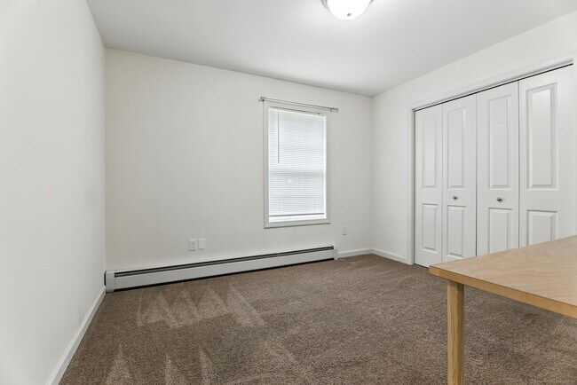 Building Photo - 221 Griffin Rd
