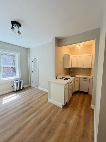 Building Photo - 38 Hemenway St