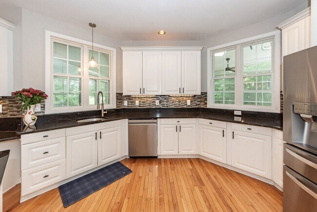 Building Photo - 2105 Williams Veneer Ct