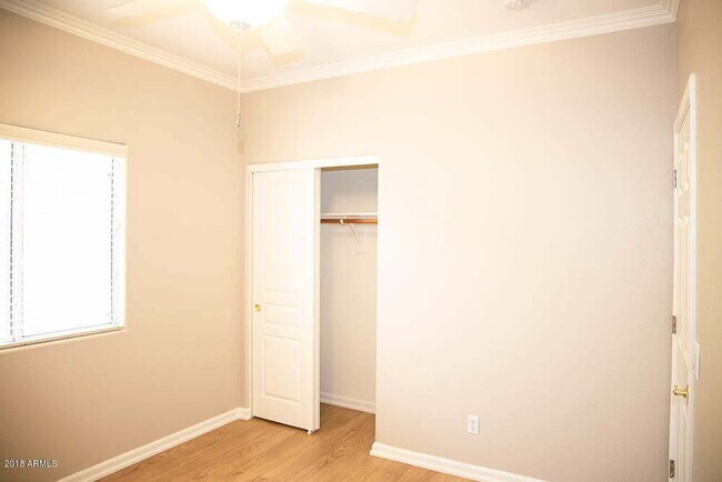 Building Photo - San Tan Ranch Beauty