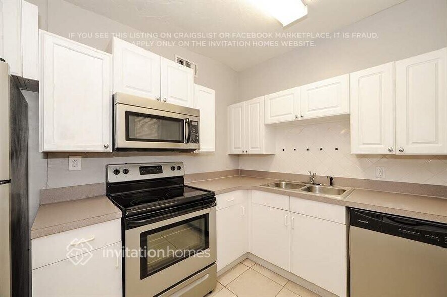 Building Photo - 9501 88th Way N