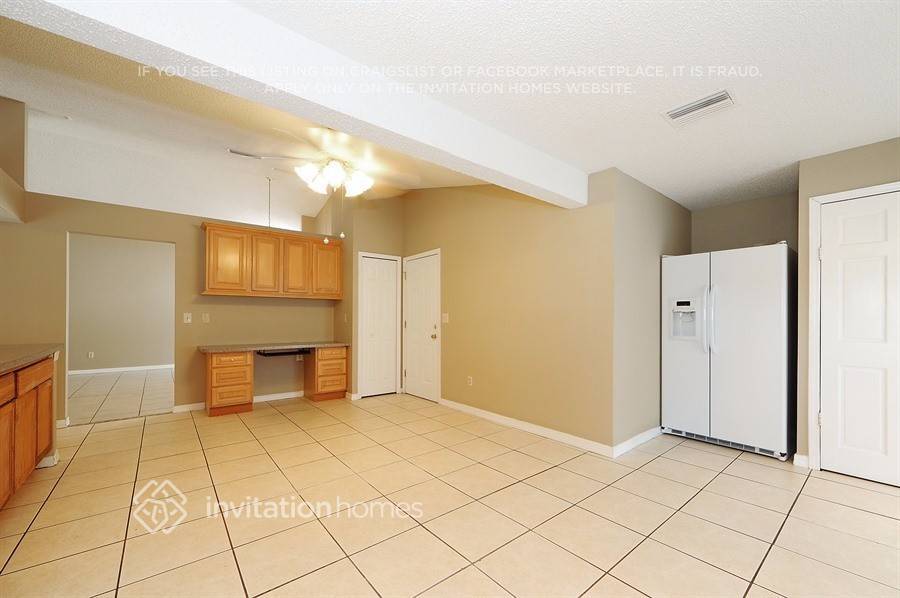 Building Photo - 1840 Candlestick Ct