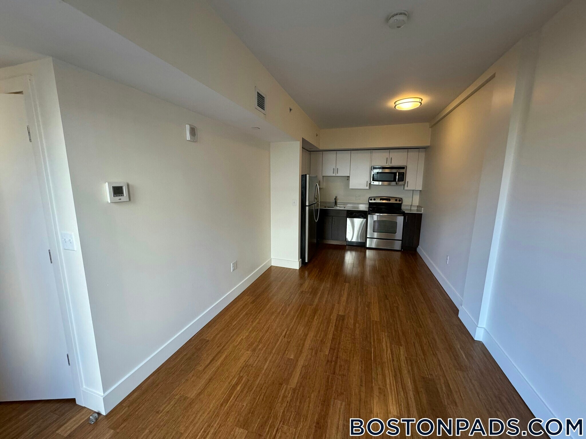 Building Photo - 8 Winter Pl