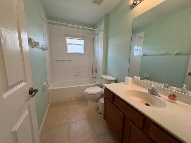 Building Photo - 515 South Valencia Cir SW