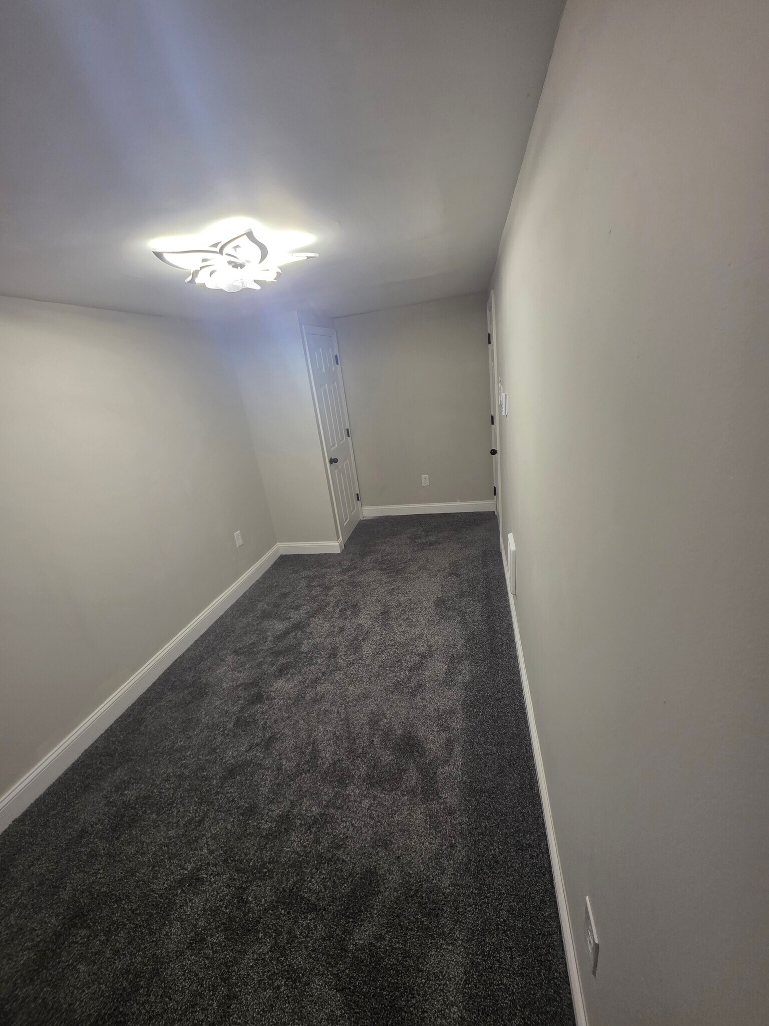 Building Photo - 2126 Kennedy St