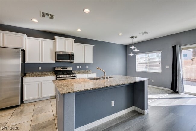 Building Photo - 5674 Cascadia Ct