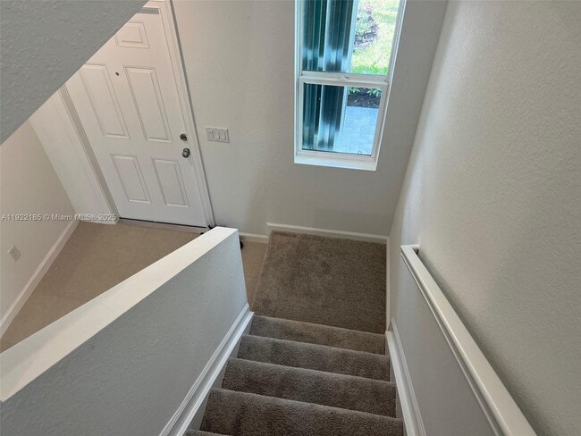 Building Photo - 5885 Sweetwood Dr