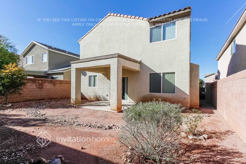 Building Photo - 2425 Rue Royale St